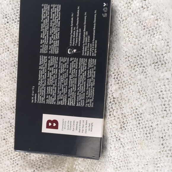 BETTY BOOP x ipsy That's So Betty Eyeshadow Palette, 12g/0.42oz - Picture 13 of 15